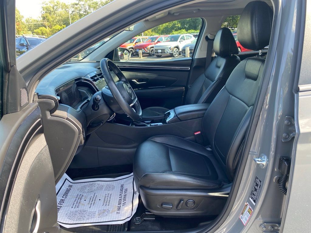 Certified 2024 Hyundai Tucson SEL w/ Convenience Package FWD image 13