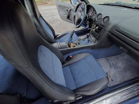 Used 1999 MAZDA MX-5 Miata RWD image 15