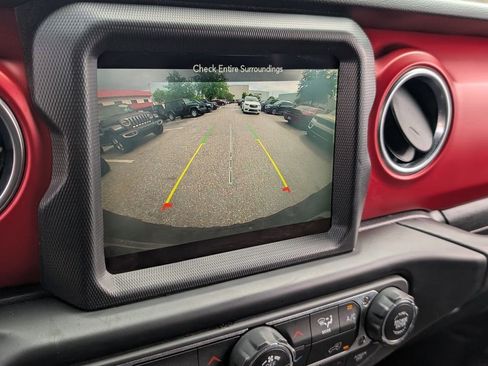 Used 2022 Jeep Wrangler Unlimited Rubicon w/ LED Lighting Group image 20