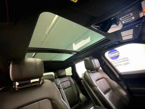 Used 2018 Land Rover Range Rover Sport HSE image 13