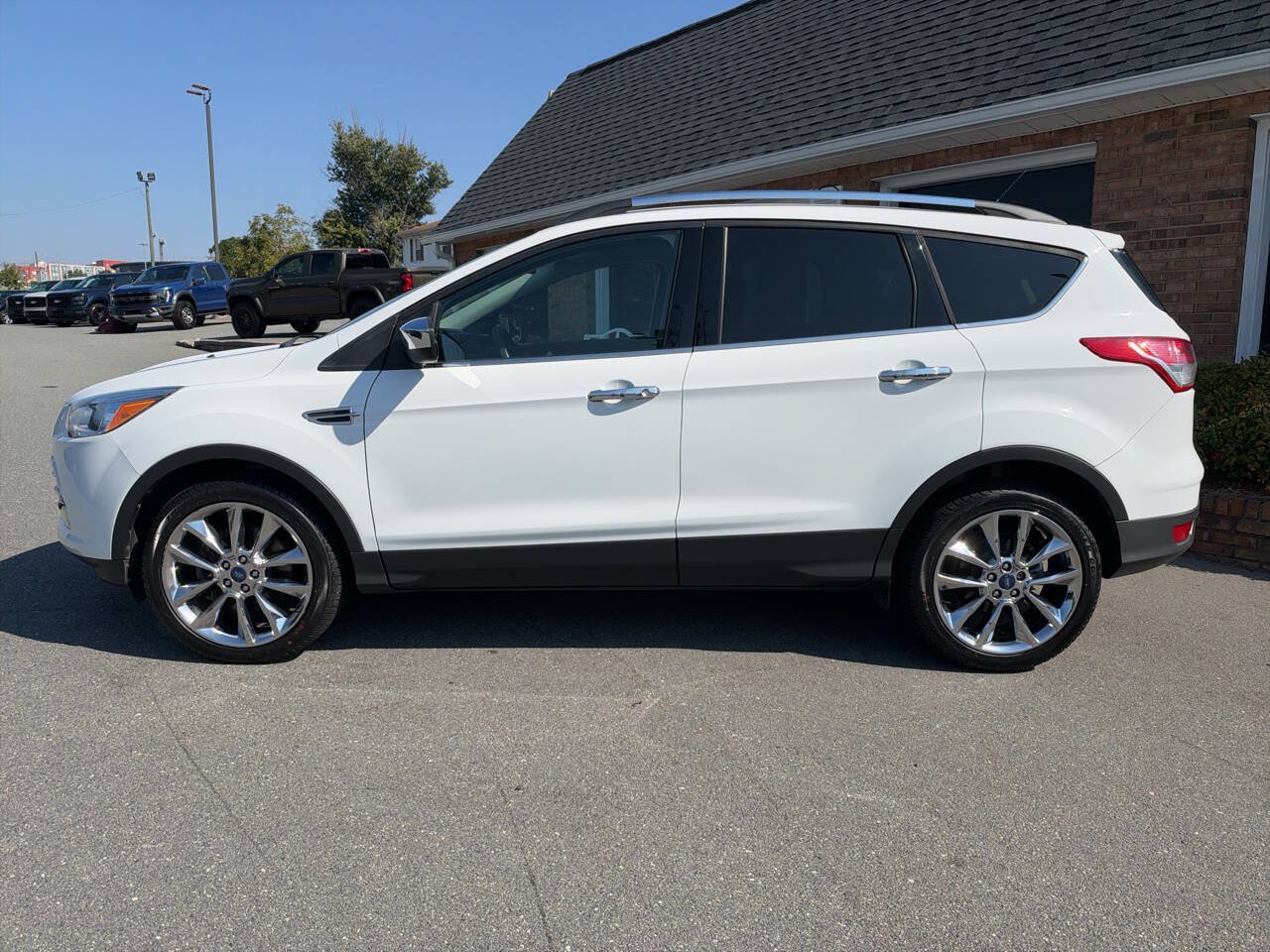 Used 2015 Ford Escape SE w/ SE Chrome Package AWD/4WD image 15