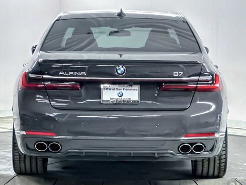Used 2021 BMW ALPINA B7 xDrive w/ Luxury Rear Seating Package image 7