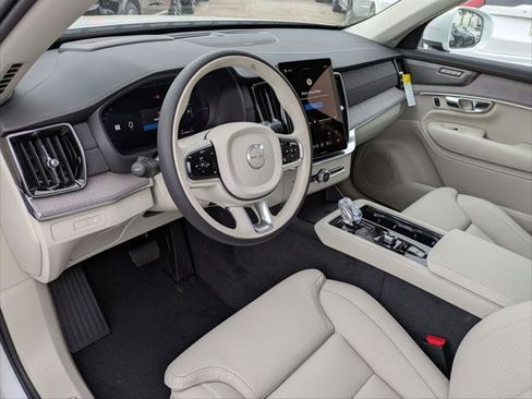 New 2026 Volvo XC90 T8 Ultra image 7