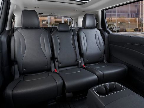 New 2026 Kia Carnival SX Prestige FWD image 16