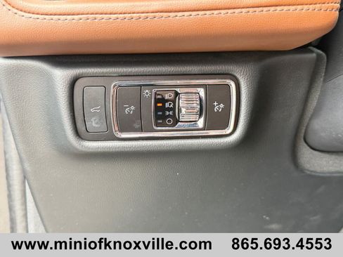 Used 2023 Lincoln Aviator Reserve w/ Equipment Group 201A AWD/4WD image 31