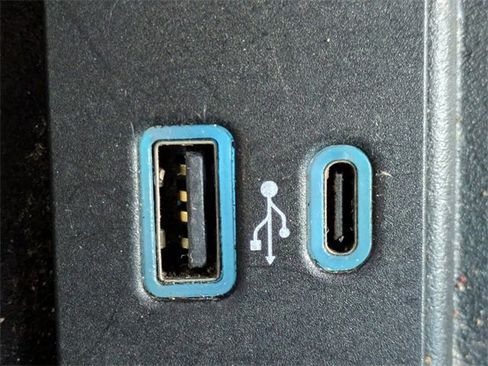 Certified 2021 Ford Expedition XLT image 22