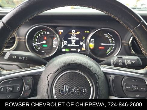 Used 2022 Jeep Wrangler Unlimited Sahara image 21