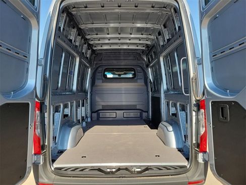 New 2025 Mercedes-Benz Sprinter 2500 image 12