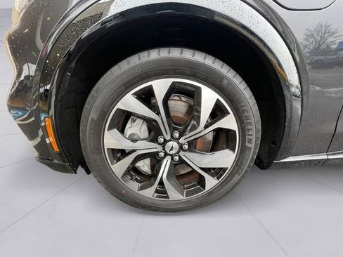 Used 2022 Ford Mustang Mach-E Premium image 9