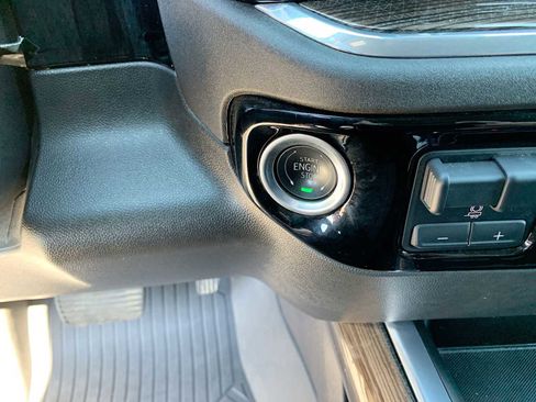 Certified 2024 Chevrolet Silverado 1500 LT Trail Boss w/ Convenience Package II AWD/4WD image 16