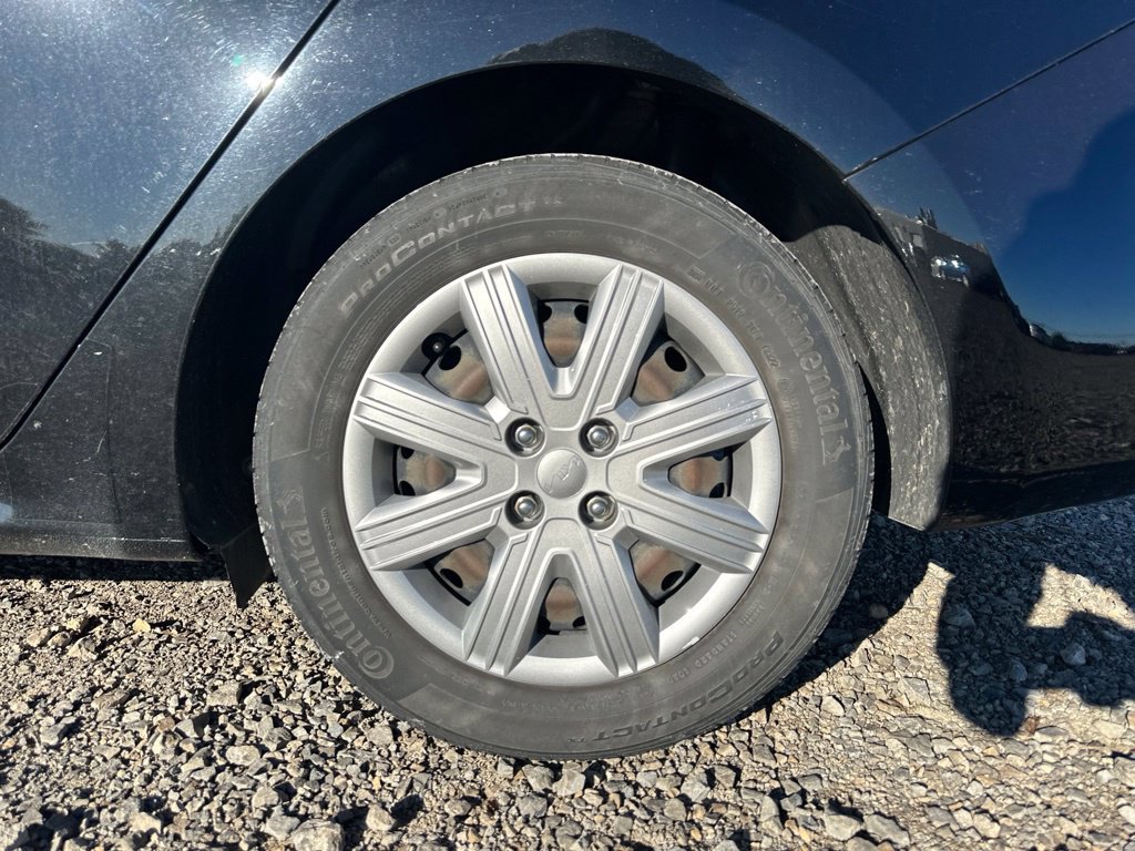 Used 2023 Kia Rio S FWD image 5