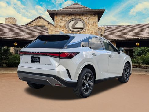 Used 2025 Lexus RX 350 FWD w/ Technology Package image 2