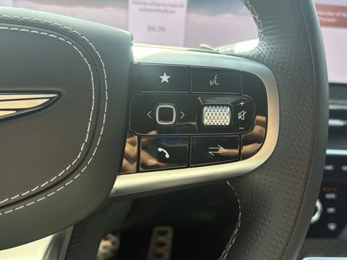 Used 2025 Genesis GV80 3.5T e-SC image 21