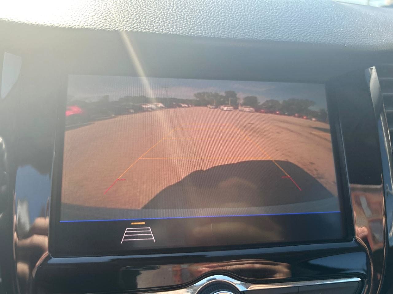 Used 2022 Chevrolet Trax LT FWD image 15
