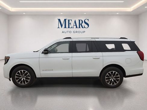 Used 2025 Ford Expedition Max Platinum AWD/4WD image 2