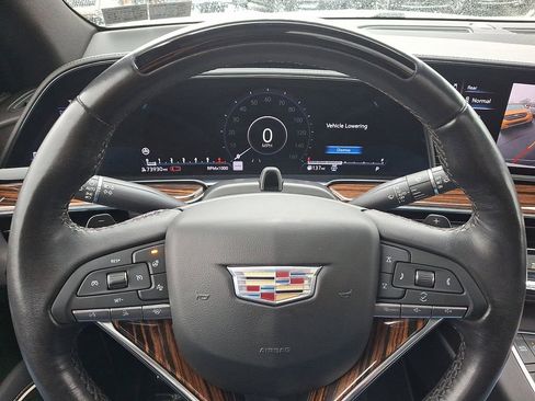 Used 2022 Cadillac Escalade Premium Luxury w/ Performance Package image 21