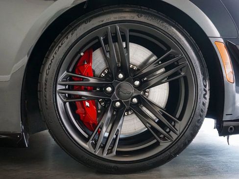 Used 2018 Chevrolet Camaro ZL1 image 42