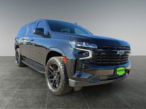 Used 2024 Chevrolet Suburban RST w/ Sport Performance Package image 9