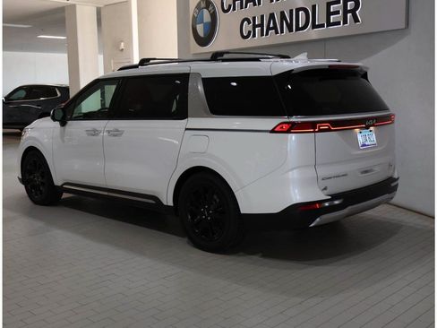 Used 2022 Kia Carnival SX Prestige FWD image 5