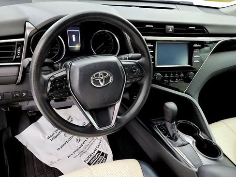 Certified 2018 Toyota Camry LE FWD image 24