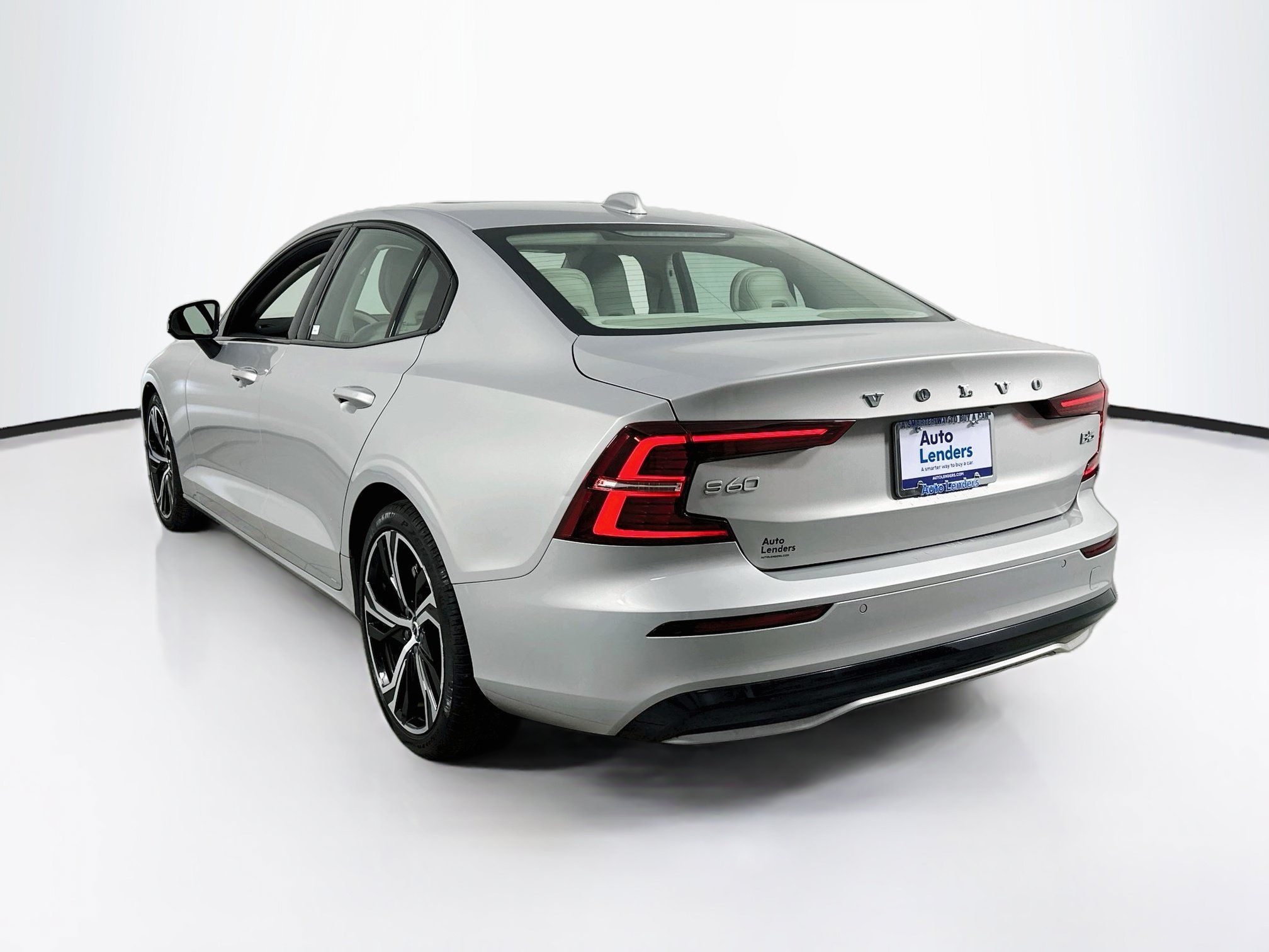 Used 2023 Volvo S60 B5 Core FWD image 7
