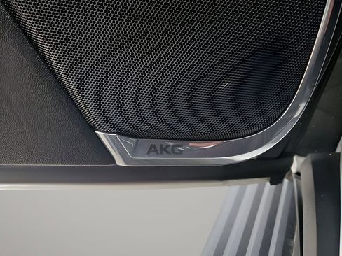 Certified 2024 Cadillac Escalade V w/ LPO, ONYX Package image 31