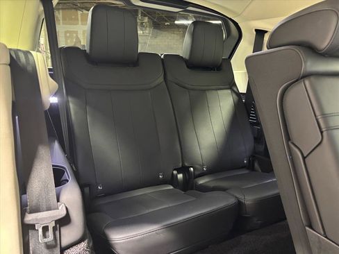 Used 2023 Land Rover Range Rover Long Wheelbase SE image 44