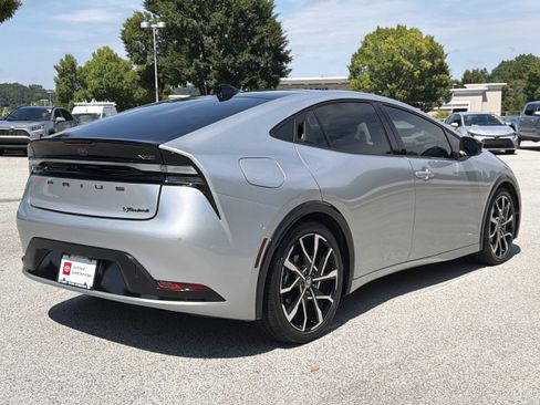 Certified 2024 Toyota Prius Prime Premium w/ Advanced Technology Package FWD image 34
