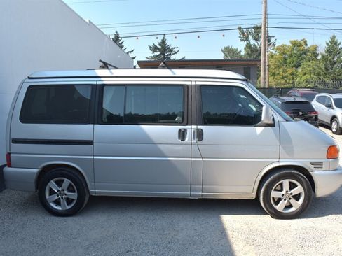 Used 2002 Volkswagen Eurovan MV FWD image 6