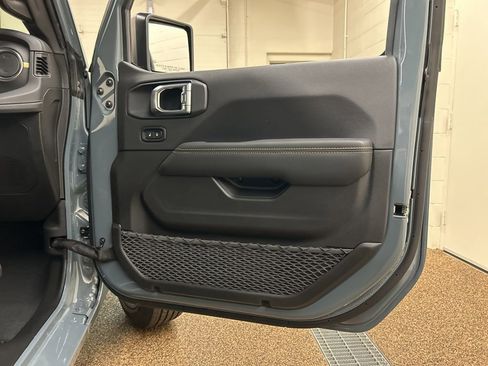 New 2026 Jeep Gladiator Sport image 16