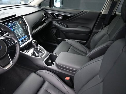 Used 2025 Subaru Outback Touring image 18