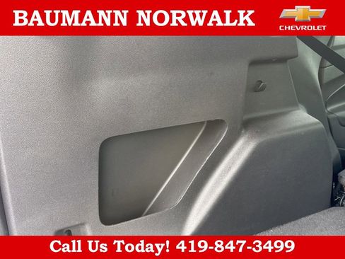 Used 2017 Ford Escape SE FWD image 25