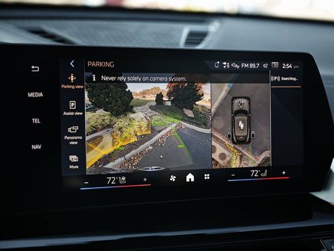 Certified 2025 BMW X2 xDrive28i w/ Technology Package image 38