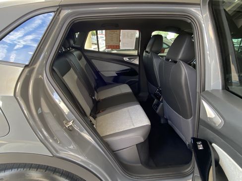 Certified 2024 Volkswagen ID.4 2WD image 39