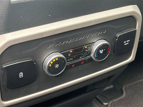 Used 2024 Ford Expedition Max Limited image 27