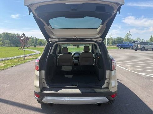 Used 2018 Ford Escape SEL FWD image 10
