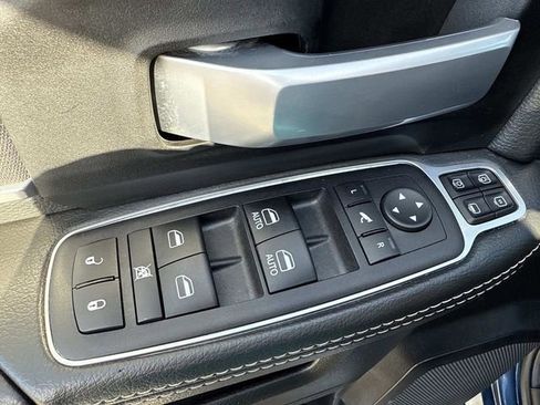 Used 2024 RAM 2500 Big Horn w/ Bed Utility Group image 18