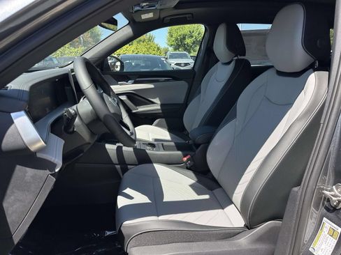 New 2026 Volkswagen Tiguan SE R-Line AWD/4WD image 14