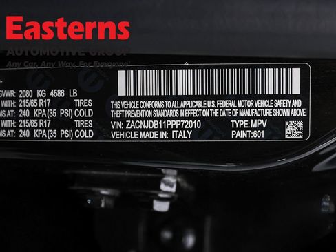 Used 2023 Jeep Renegade Latitude AWD/4WD image 35
