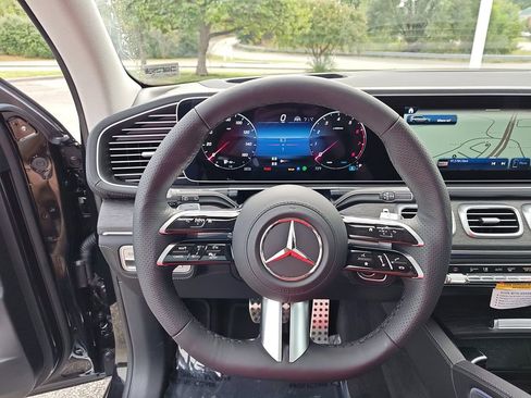 New 2026 Mercedes-Benz GLS 450 4MATIC image 18