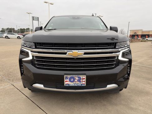 Used 2023 Chevrolet Tahoe LT w/ Luxury Package image 3