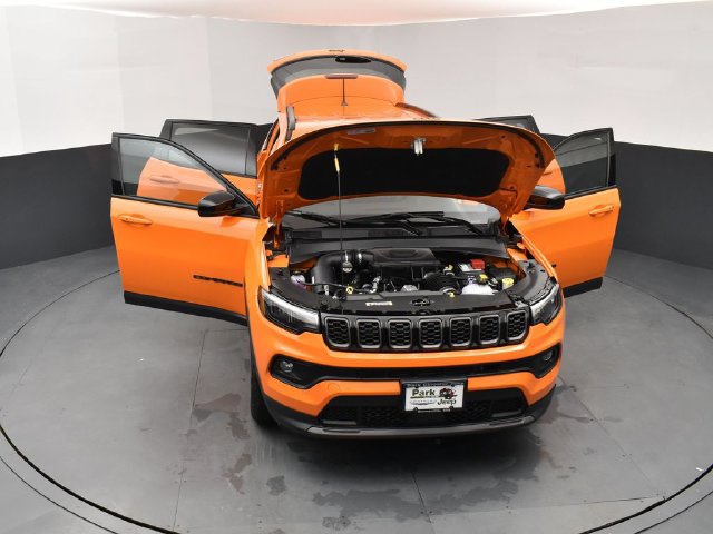 New 2026 Jeep Compass Latitude AWD/4WD image 25