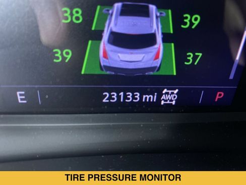 Used 2022 Cadillac XT5 Premium Luxury AWD/4WD image 4