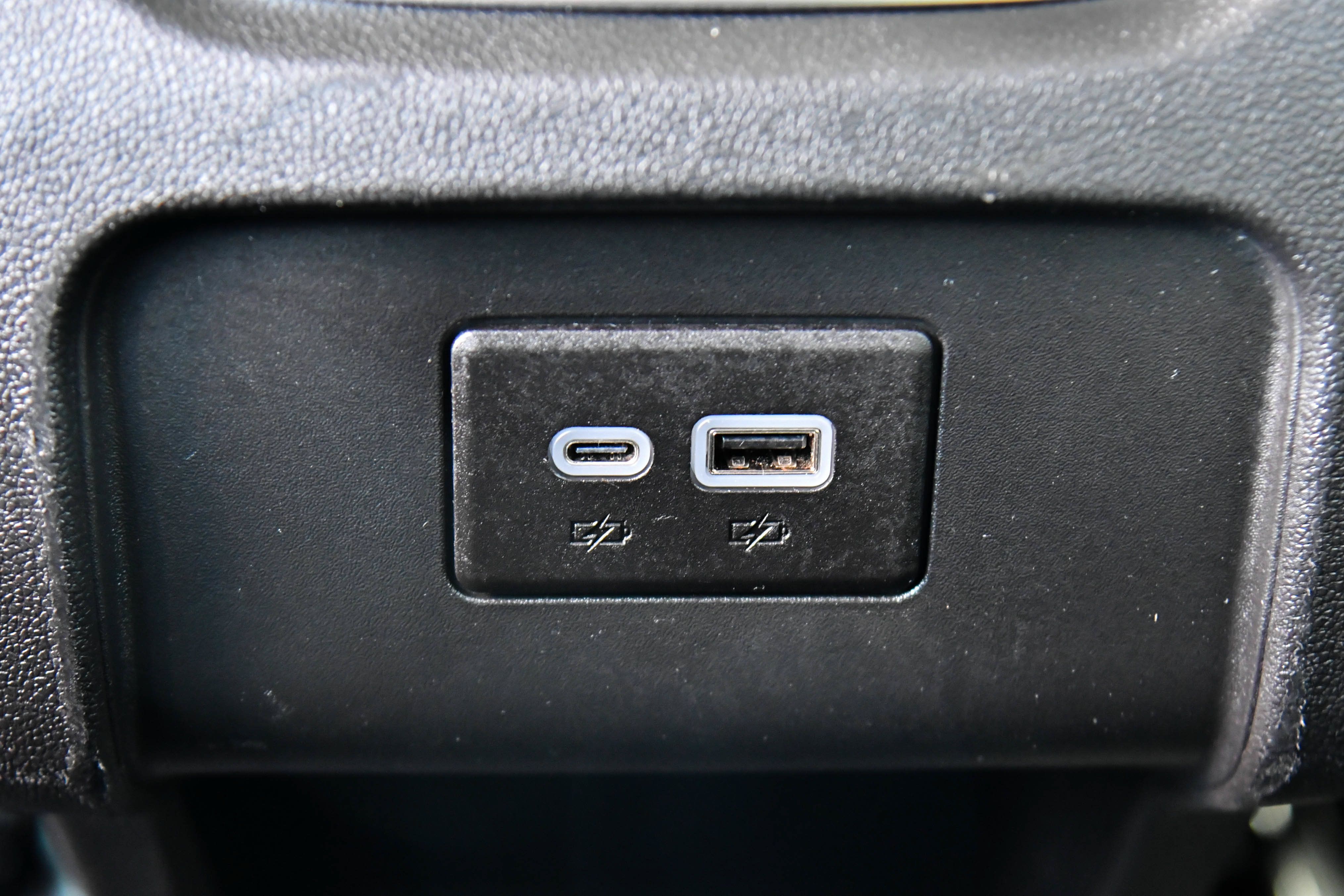Used 2025 Chevrolet Blazer LT FWD image 37