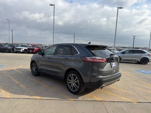 Used 2023 Ford Edge Titanium AWD/4WD image 5