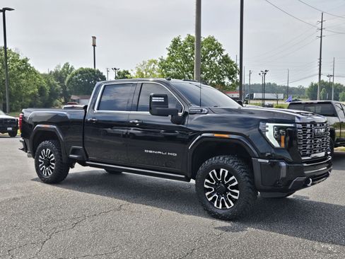 Used 2024 GMC Sierra 2500 Denali Ultimate w/ Max Trailering Package AWD/4WD image 6