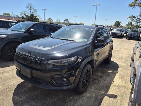 Used 2022 Jeep Cherokee Latitude image 1