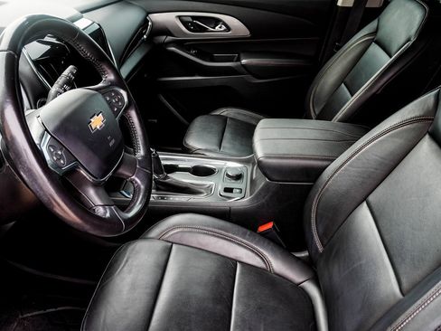 Used 2019 Chevrolet Traverse RS image 13