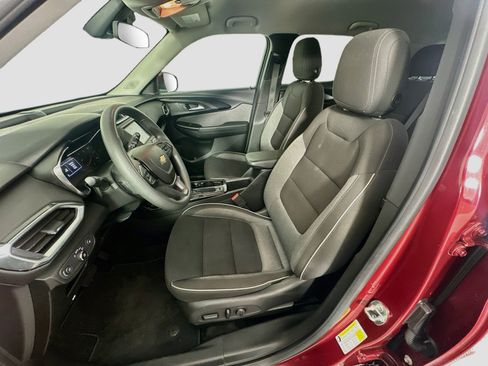 Used 2023 Chevrolet TrailBlazer LT FWD image 13