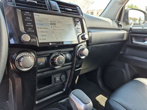 Used 2022 Toyota 4Runner TRD Off-Road Premium w/ Moonroof Package AWD/4WD image 11